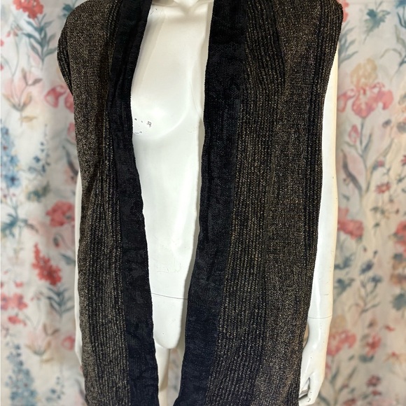 Lynn Yarrington Elegant Black and Brown Women's Vest - Picture 1 of 6
